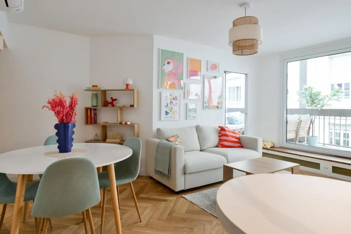 Apartment We Parisian Vanneau Cozy Home France