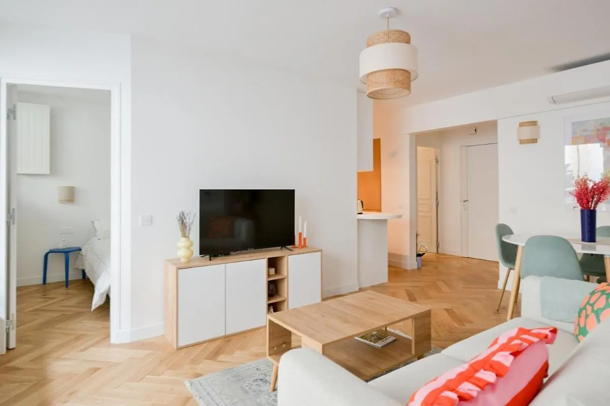 We Parisian Vanneau Cozy Home Apartment